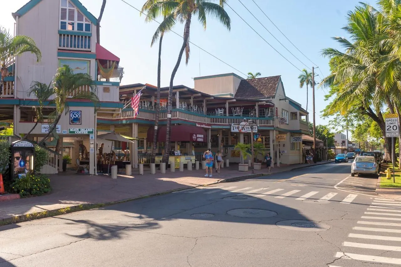 Lahaina Roads 407 0*,  США